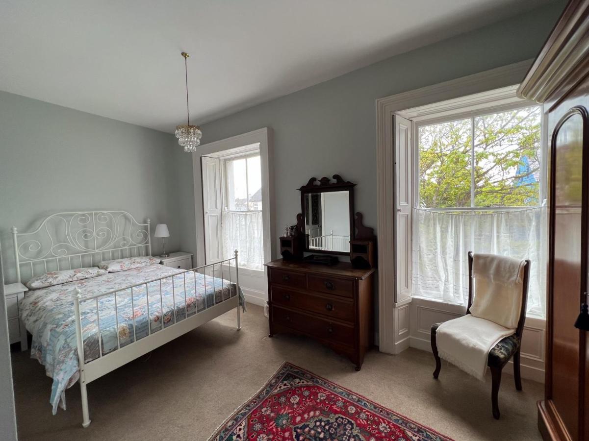 Unique Townhouse With Large Garden Down To The Sea Βίλα Killough Εξωτερικό φωτογραφία